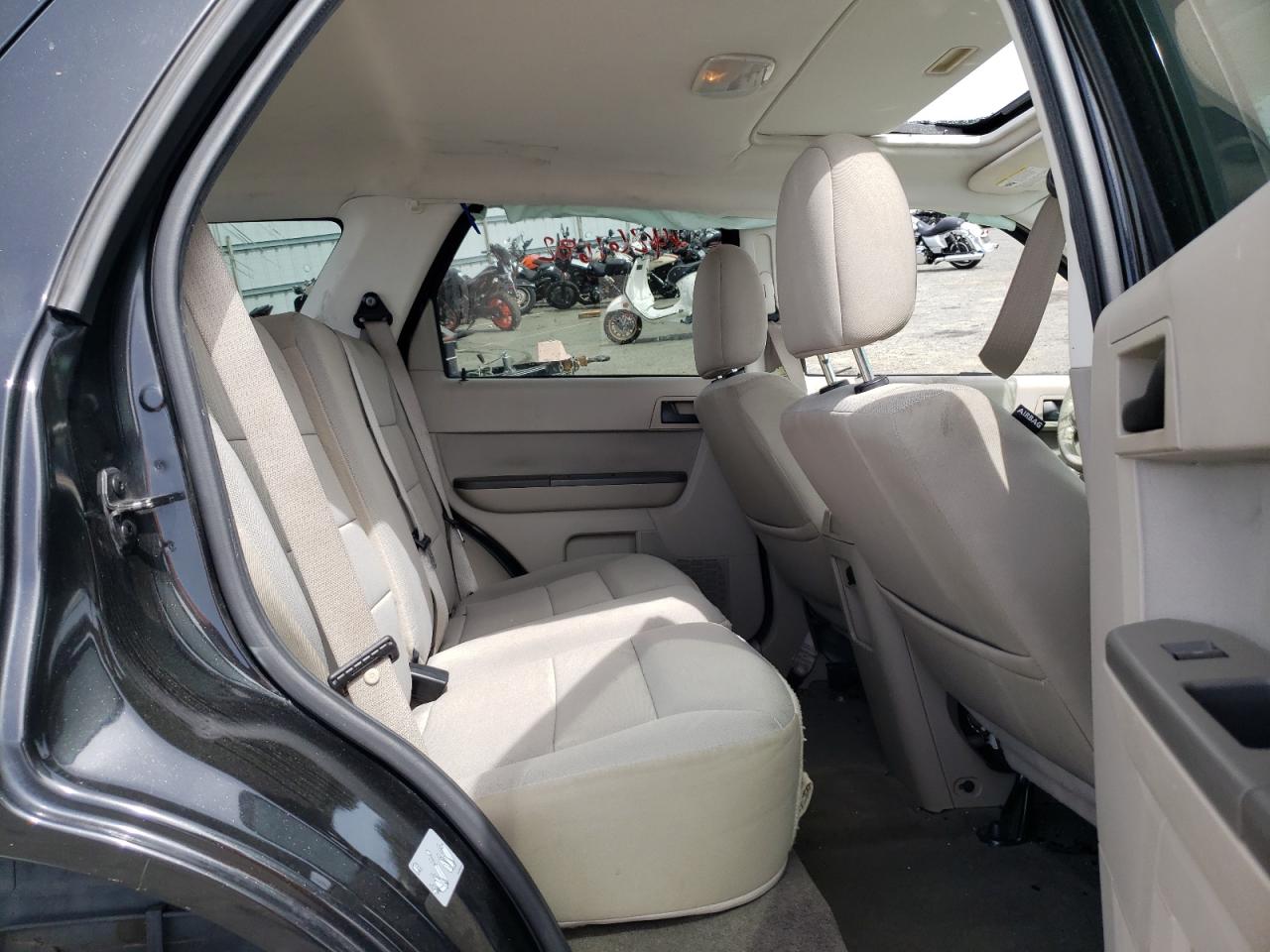 Photo 6 from auction – 2011 FORD ESCAPE XLT with VIN 1FMCU0D78BKA08486