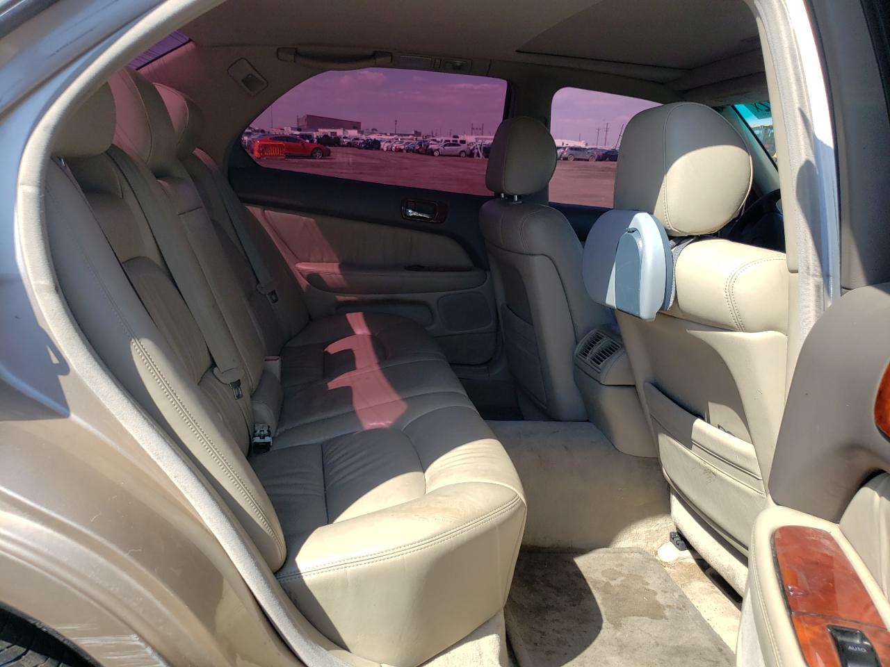 Photo 6 from auction – 1998 LEXUS LS 400 with VIN JT8BH28F9W0119131