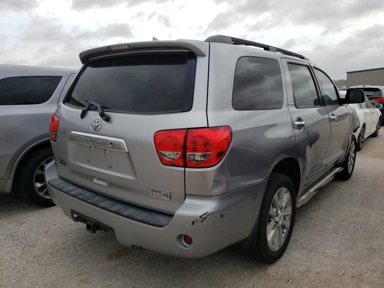 Photo 4 from auction – 2012 TOYOTA SEQUOIA LI with VIN 5TDKY5G12CS041888