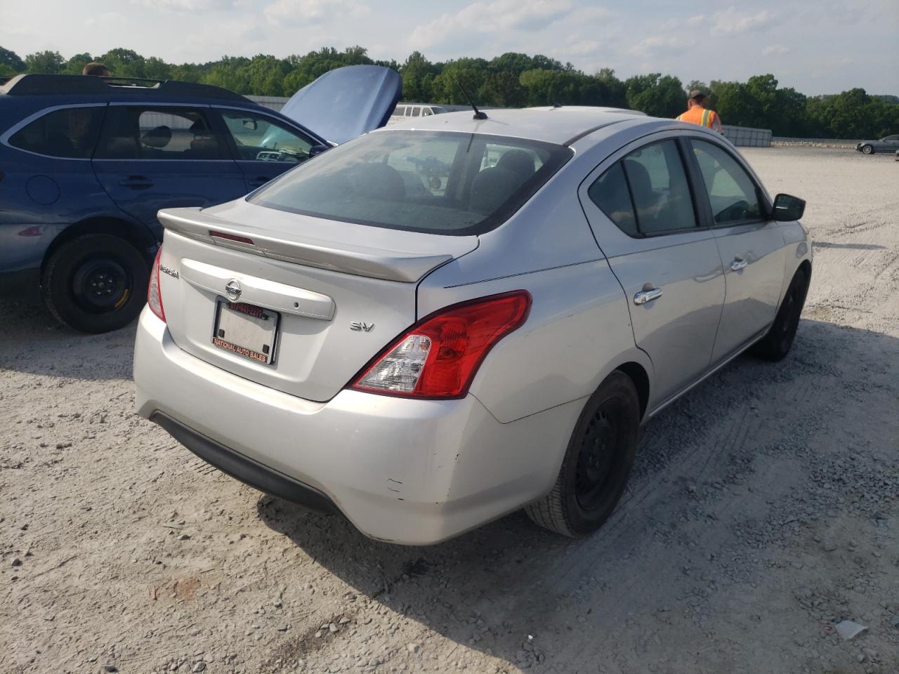 Photo 4 from auction – 2017 NISSAN VERSA S with VIN 3N1CN7AP3HL809058