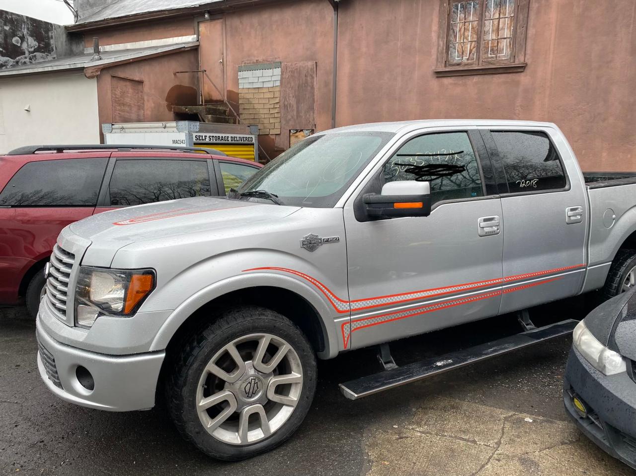 Photo 2 from auction – 2011 FORD F150 SUPER with VIN 1FTFW1E67BFC24765