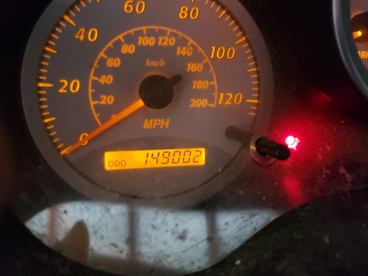 Photo 8 from auction – 2004 TOYOTA RAV4 with VIN JTEGD20V340016351