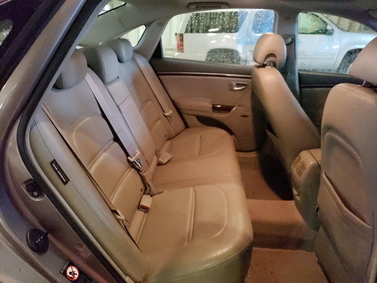 Photo 6 from auction – 2006 HYUNDAI AZERA SE with VIN KMHFC46F46A101013