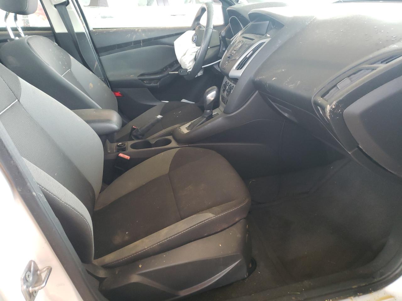 Photo 5 from auction – 2012 FORD FOCUS SE with VIN 1FAHP3F20CL231241