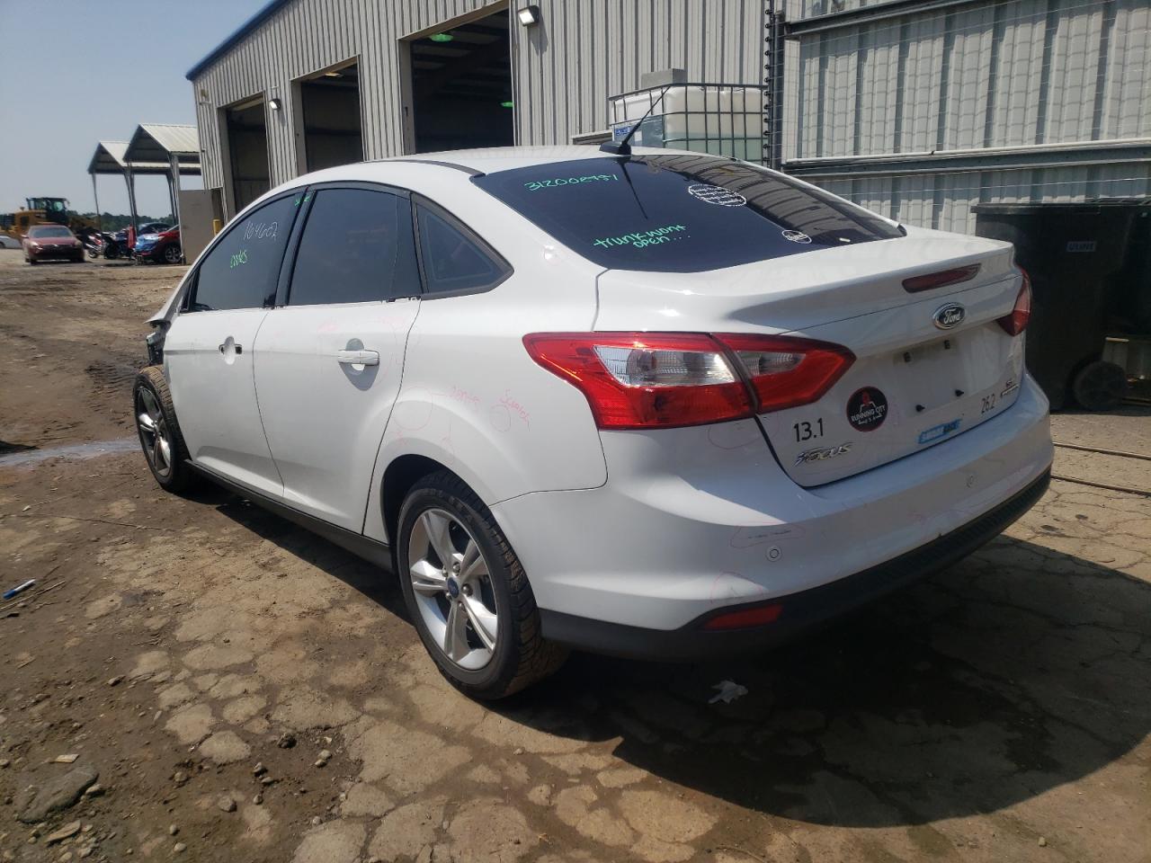 Photo 3 from auction – 2013 FORD FOCUS SE with VIN 1FADP3F24DL253341