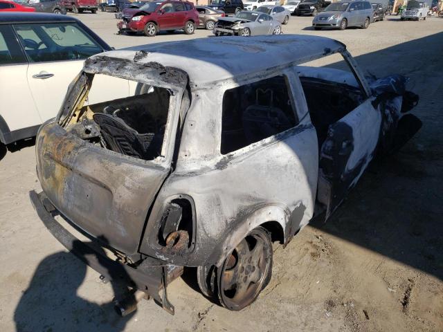 Photo 4 from auction – 2009 MINI COOPER with VIN WMWMF33569TW71819