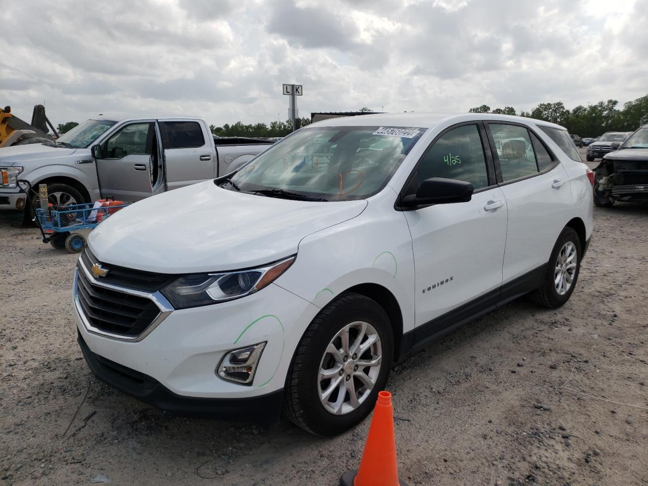 Photo 2 from auction – 2019 CHEVROLET EQUINOX LS with VIN 2GNAXHEV9K6175609