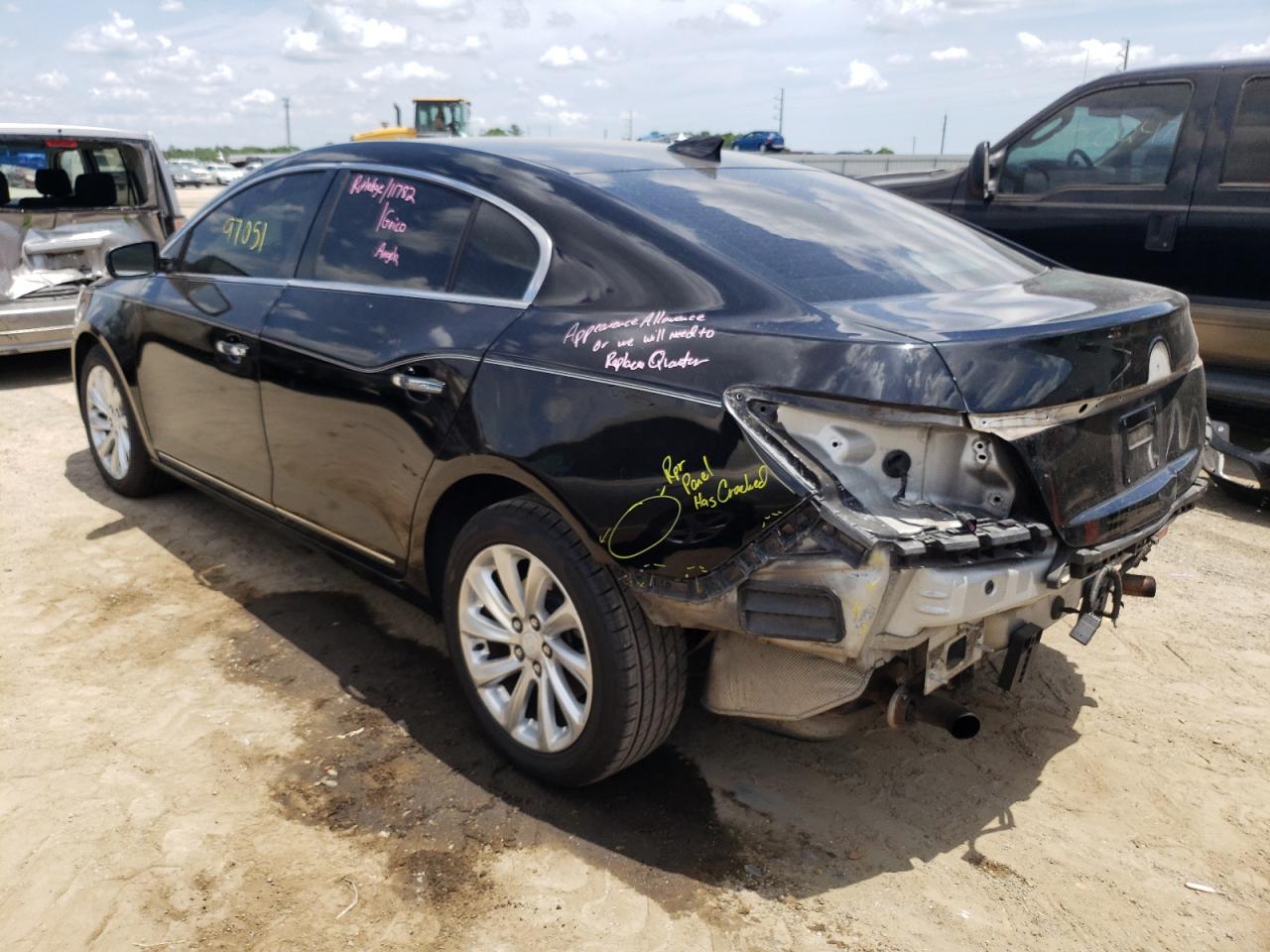 Photo 3 from auction – 2015 BUICK LACROSSE with VIN 1G4GB5G32FF114878
