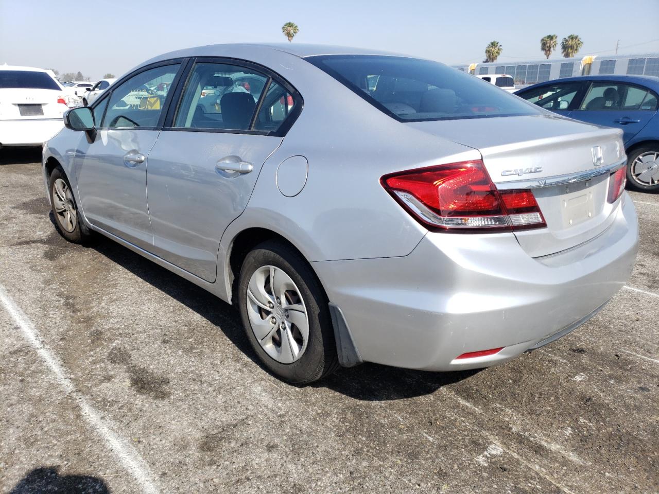 Photo 3 from auction – 2014 HONDA CIVIC LX with VIN 19XFB2F57EE236775