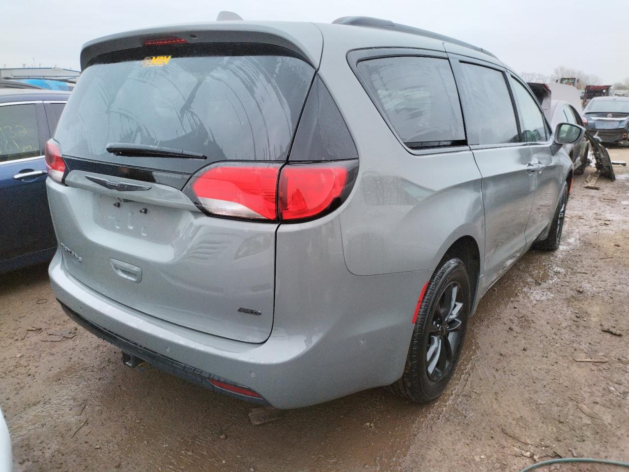 Photo 4 from auction – 2020 CHRYSLER PACIFICA T with VIN 2C4RC3BG4LR263936