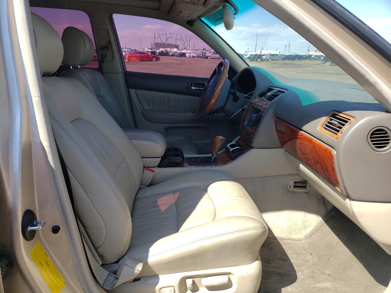 Photo 5 from auction – 1998 LEXUS LS 400 with VIN JT8BH28F9W0119131