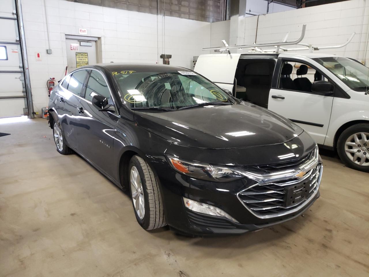 CHEVROLET MALIBU LT 2019 with VIN 1G1ZD5ST2KF195964 - Photo from auction