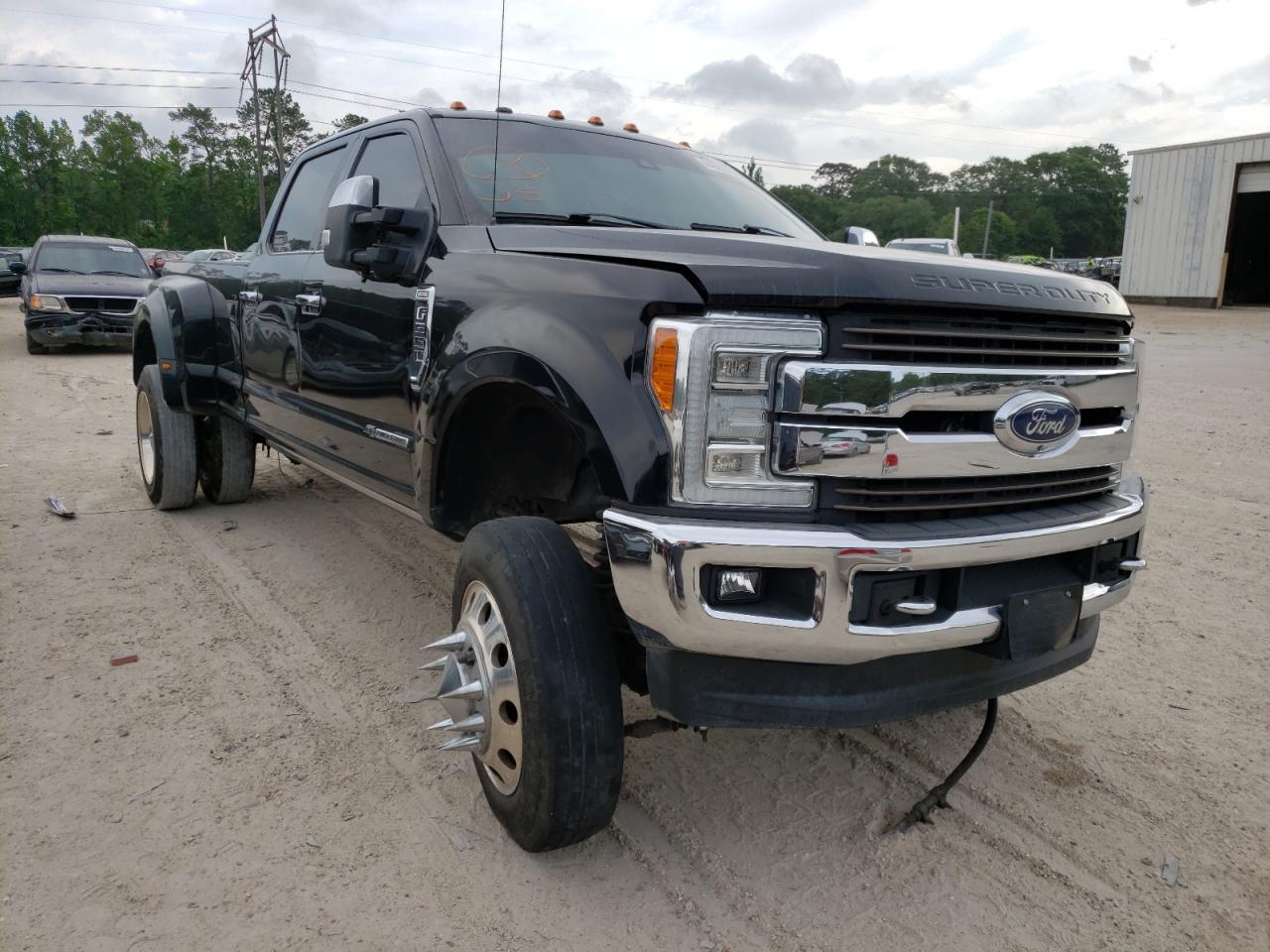 FORD F350 SUPER 2017 with VIN 1FT8W3DT2HEC30029 - Photo from auction