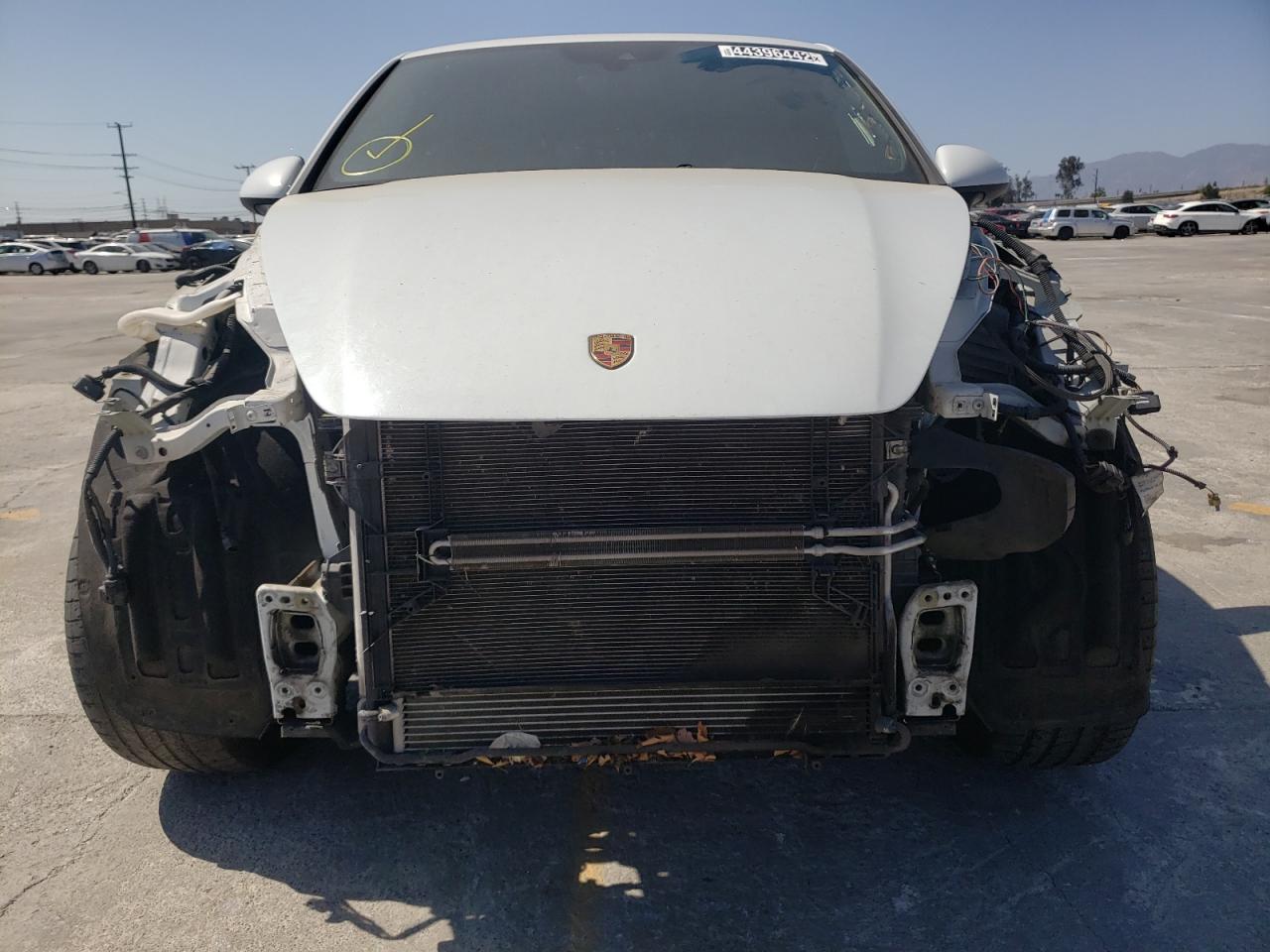 Photo 9 from auction – 2014 PORSCHE CAYENNE with VIN WP1AA2A27ELA94296