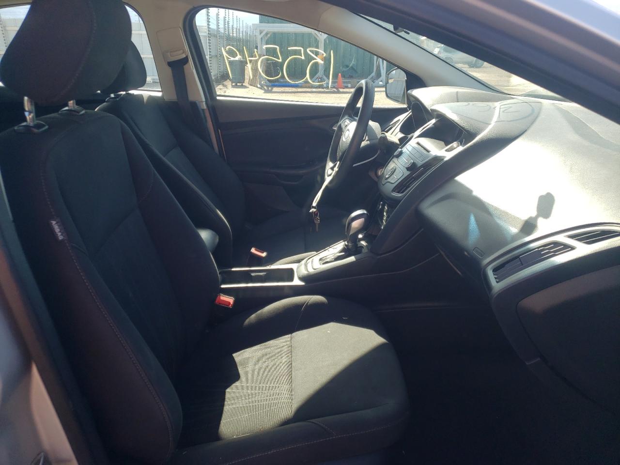 Photo 5 from auction – 2016 FORD FOCUS SE with VIN 1FADP3F26GL253619