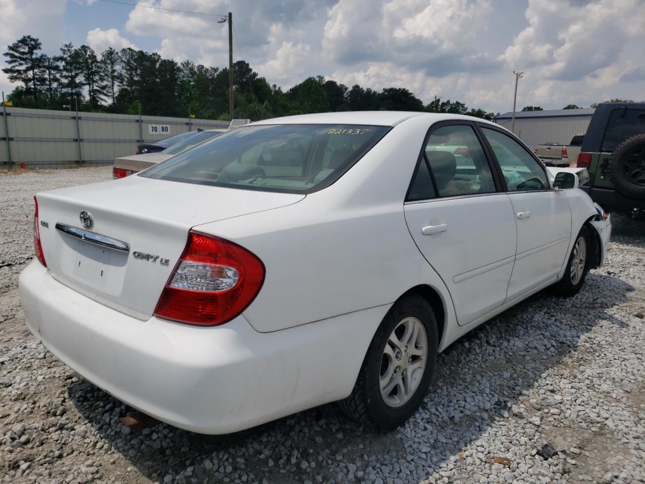 Photo 4 from auction – 2002 TOYOTA CAMRY LE with VIN 4T1BE32K02U023263