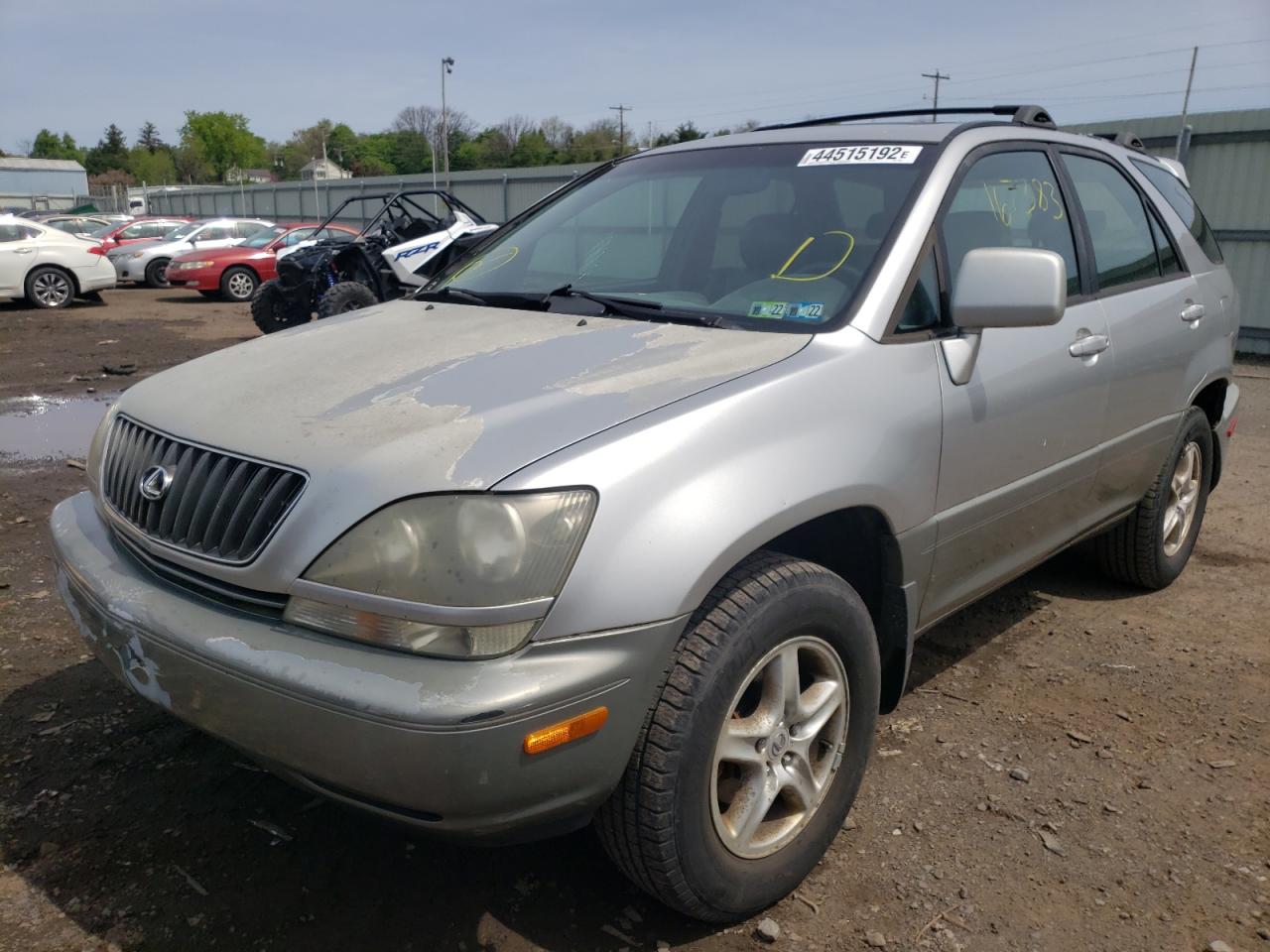 Photo 2 from auction – 2000 LEXUS RX 300 with VIN JT6HF10U9Y0142831