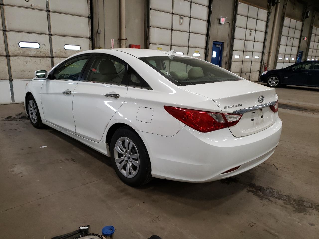 Photo 3 from auction – 2011 HYUNDAI SONATA GLS with VIN 5NPEB4AC8BH059884