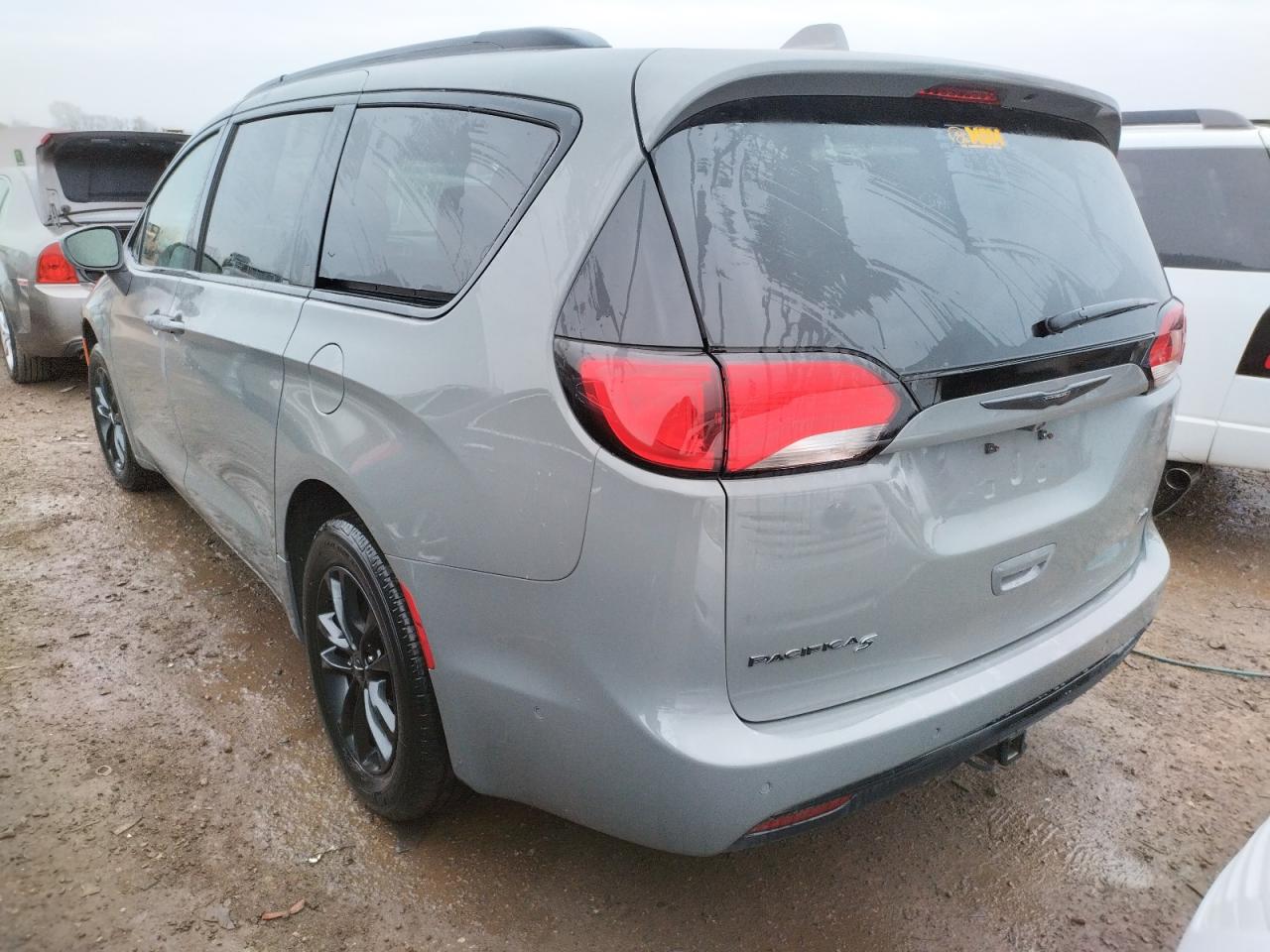 Photo 3 from auction – 2020 CHRYSLER PACIFICA T with VIN 2C4RC3BG4LR263936