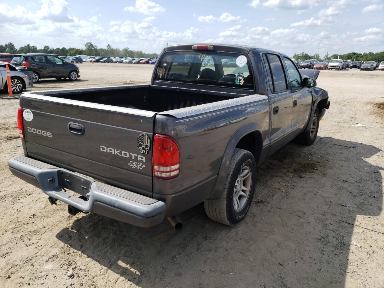 Photo 4 from auction – 2004 DODGE DAKOTA QUA with VIN 1D7HL38K64S685106