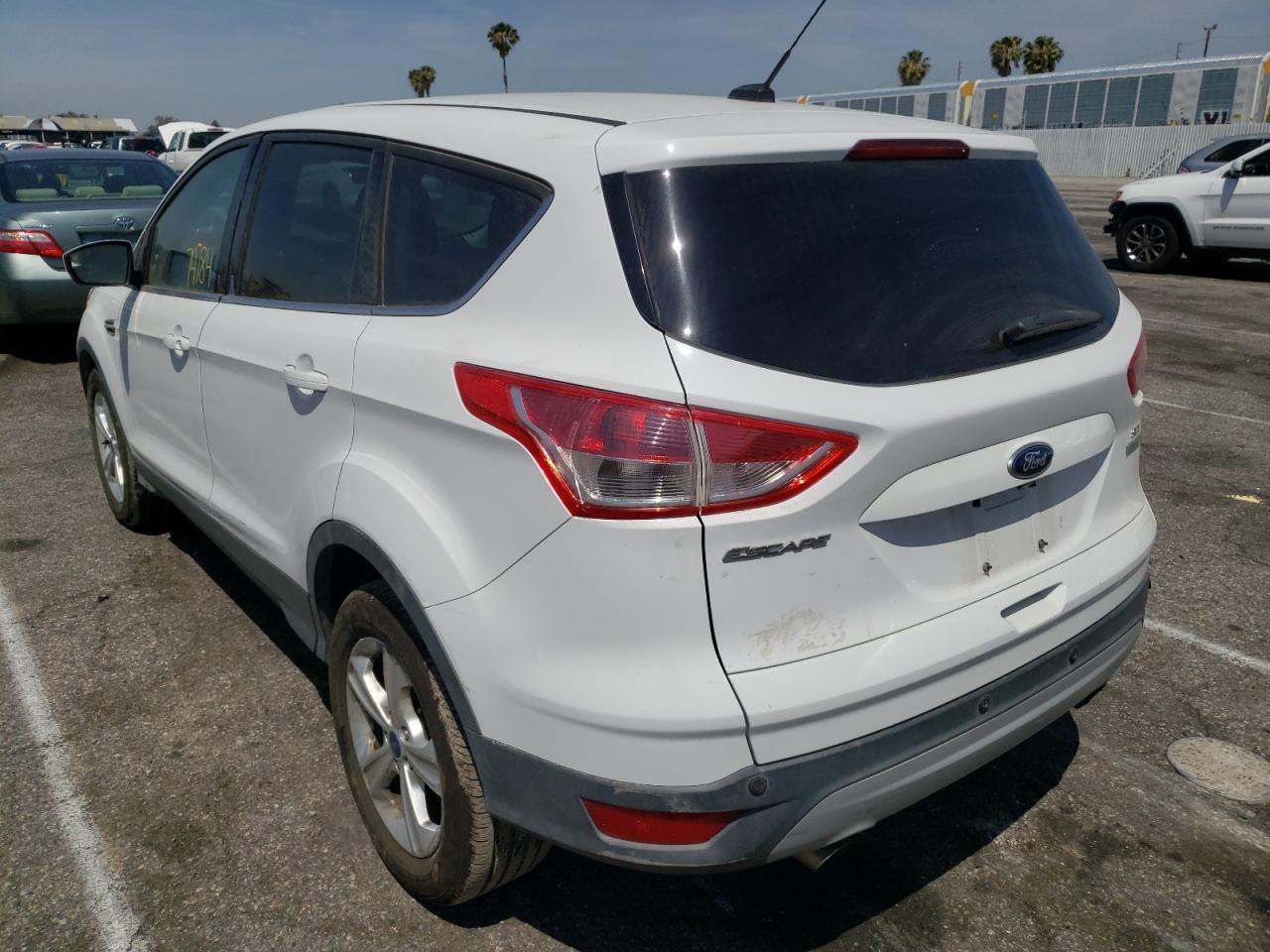 Photo 3 from auction – 2014 FORD ESCAPE SE with VIN 1FMCU0GX7EUB47223