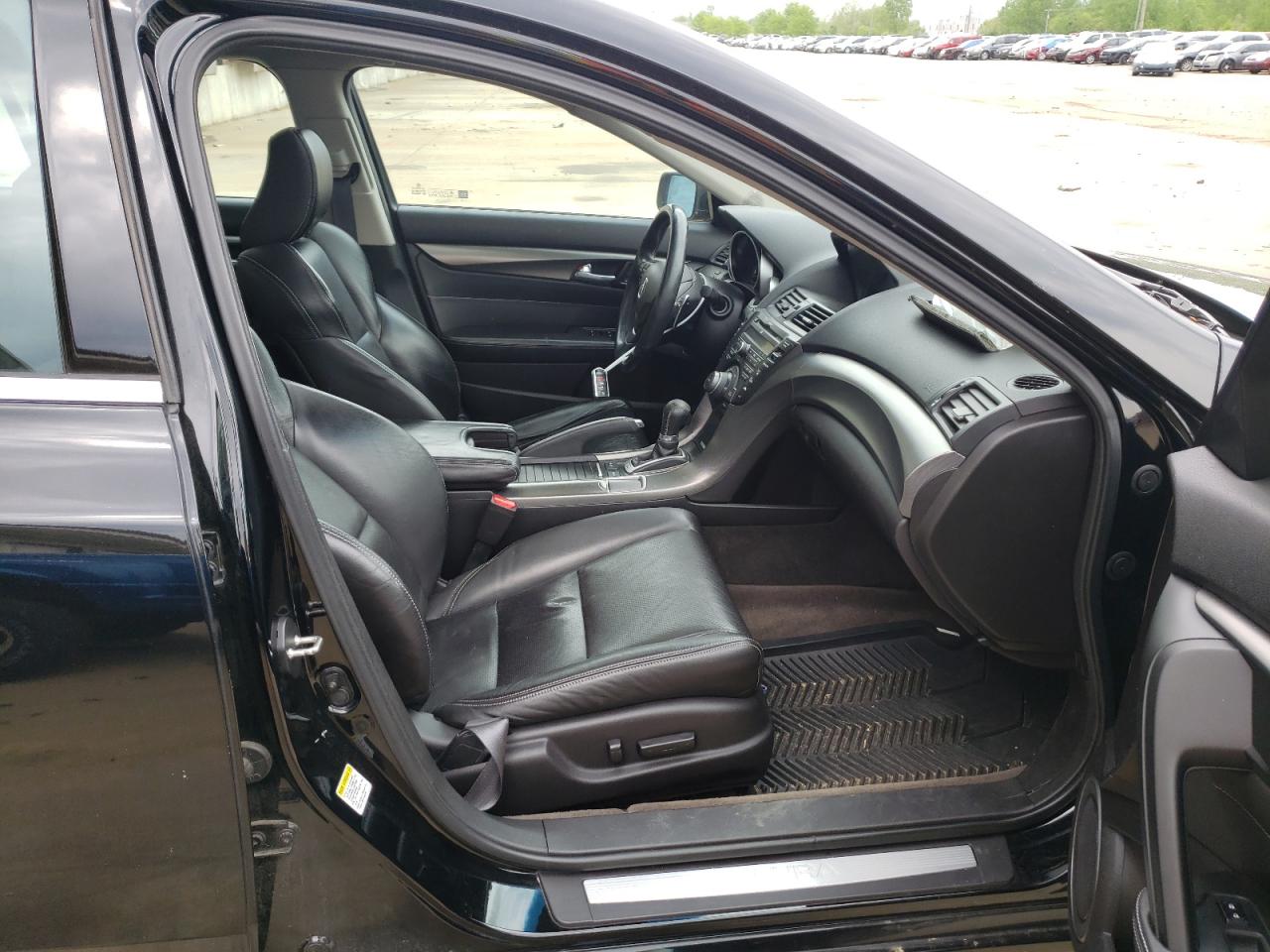Photo 17 from auction – 2013 ACURA TL TECH with VIN 19UUA9F59DA001476