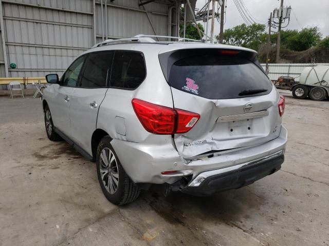 Photo 3 from auction – 2017 NISSAN PATHFINDER with VIN 5N1DR2MM0HC616920
