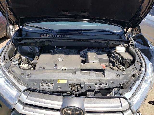 Photo 7 from auction – 2019 TOYOTA HIGHLANDER with VIN 5TDBZRFH4KS992739