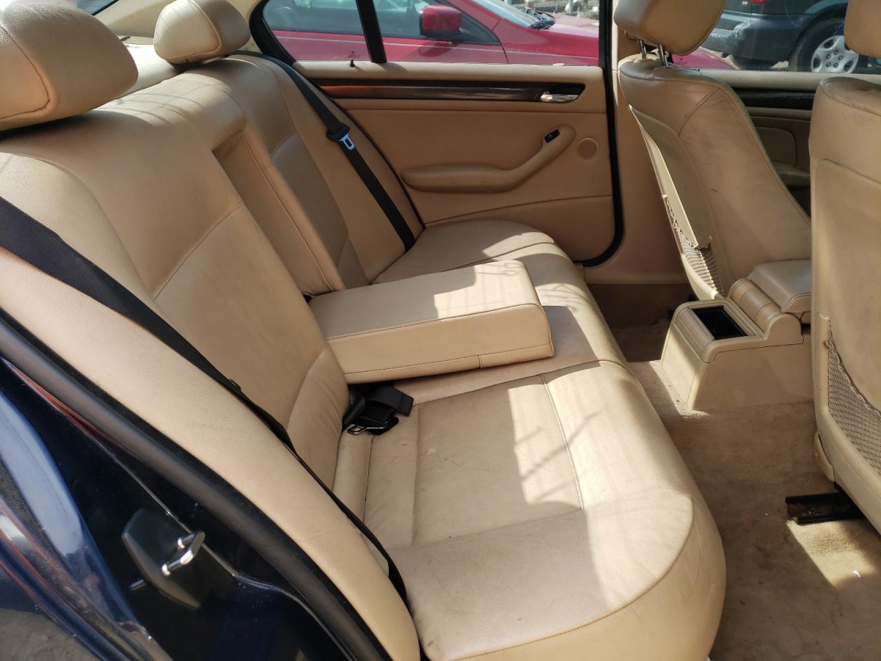Photo 6 from auction – 2001 BMW 330 I with VIN WBAAV534X1FJ69469