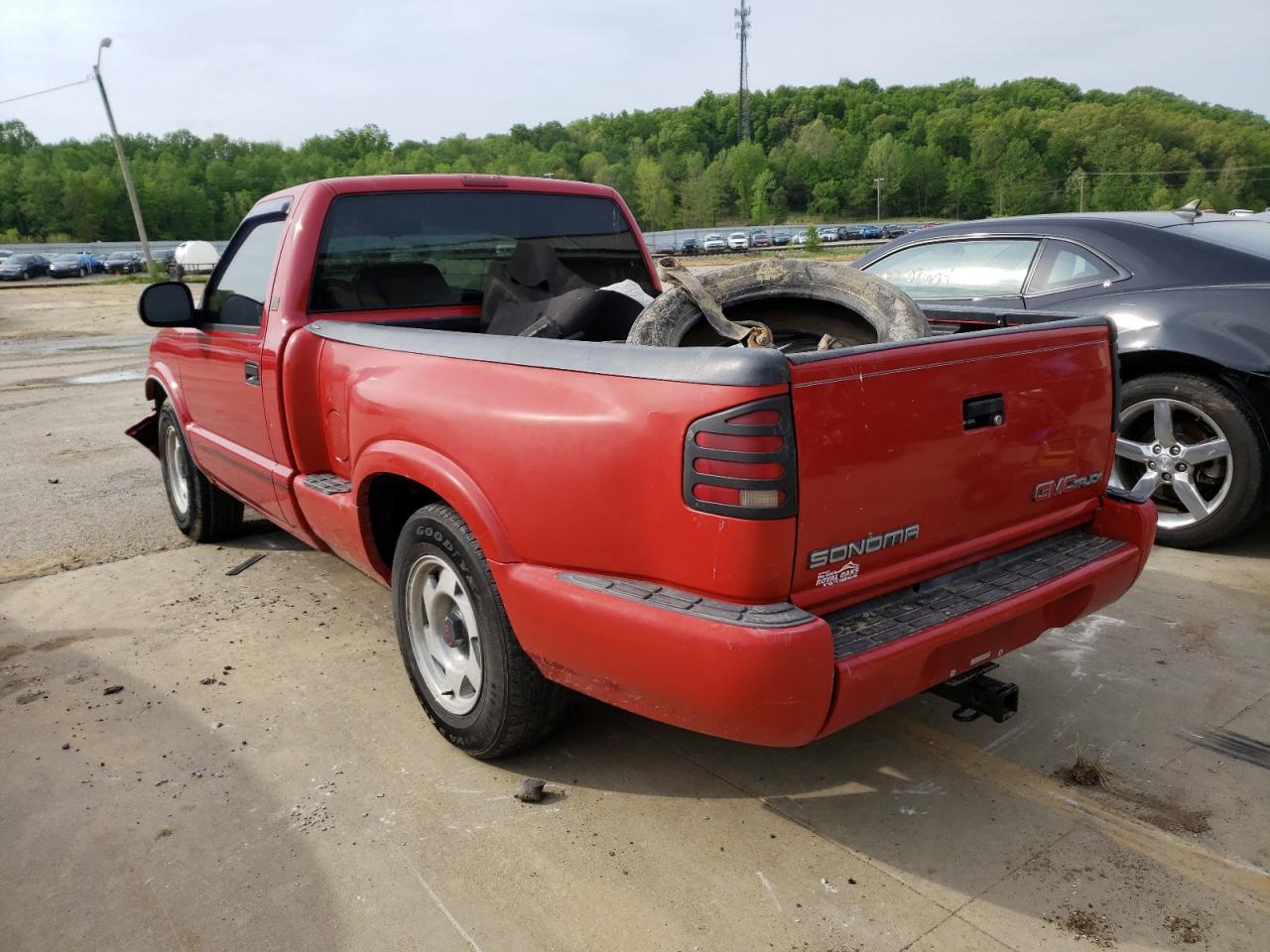 Photo 3 from auction – 1997 GMC SONOMA with VIN 1GTCS1444V8511424