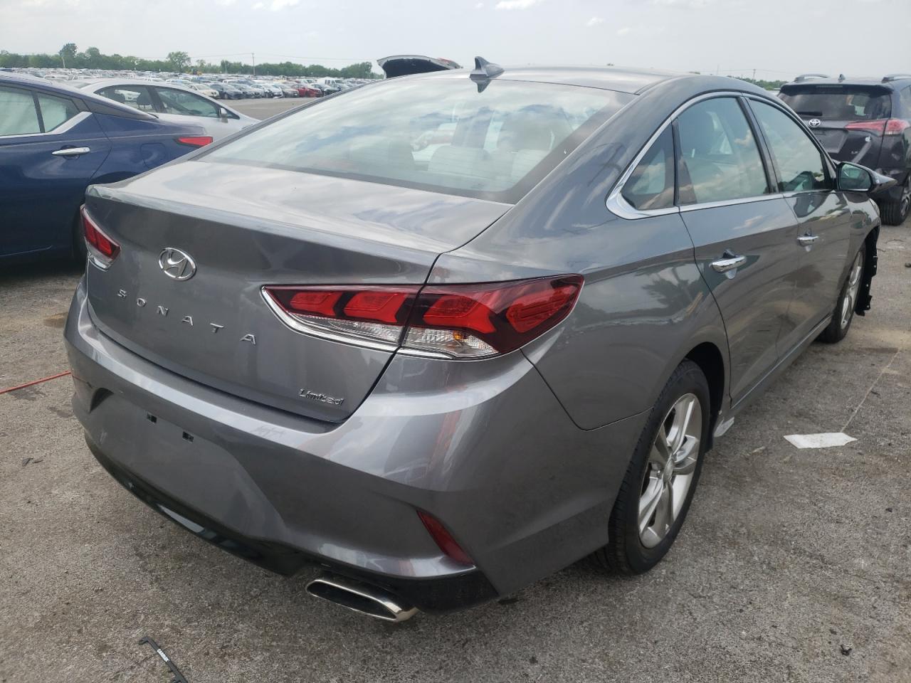 Photo 4 from auction – 2019 HYUNDAI SONATA LIM with VIN 5NPE34AF4KH820577