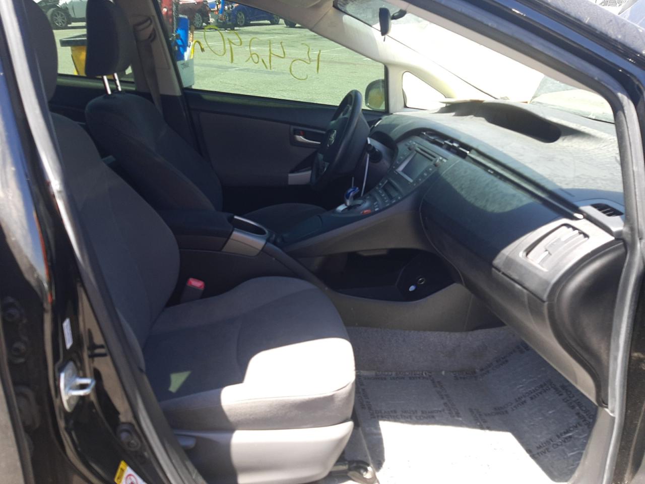 Photo 5 from auction – 2012 TOYOTA PRIUS with VIN JTDKN3DU7C5446050
