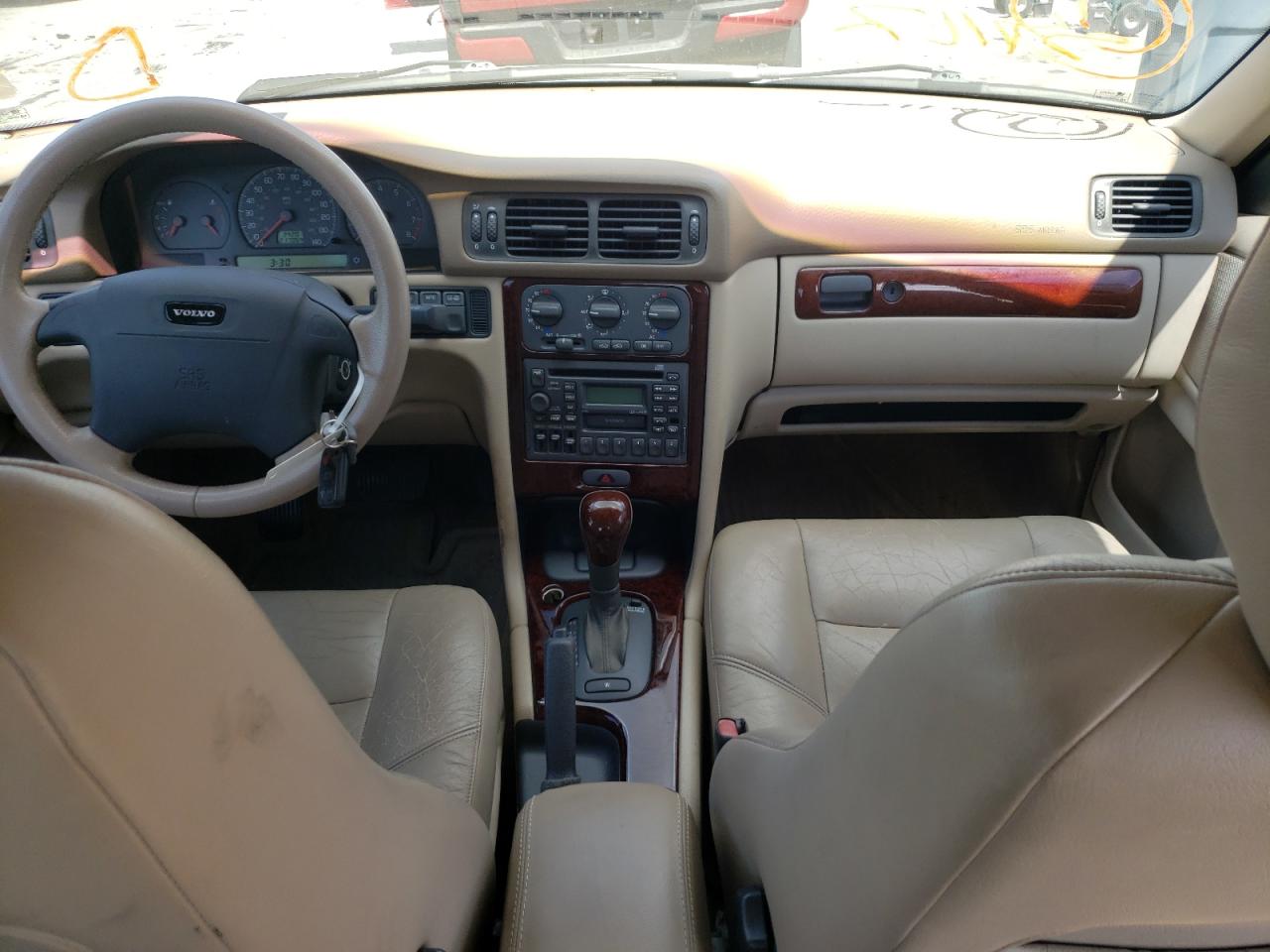 Photo 9 from auction – 2000 VOLVO S70 BASE with VIN YV1LS61J8Y2662047