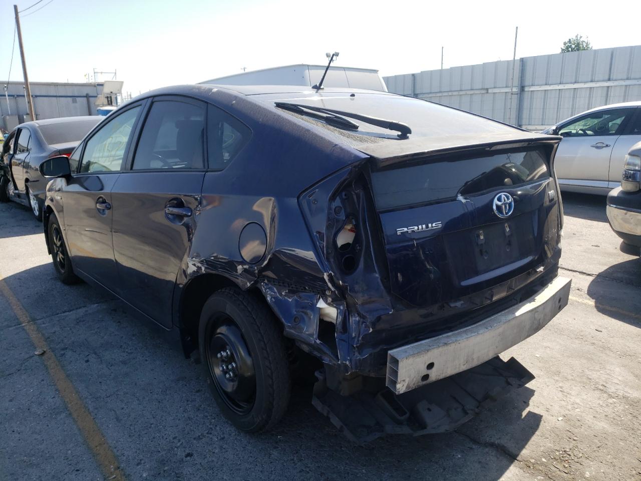Photo 3 from auction – 2013 TOYOTA PRIUS with VIN JTDKN3DU4D0344994