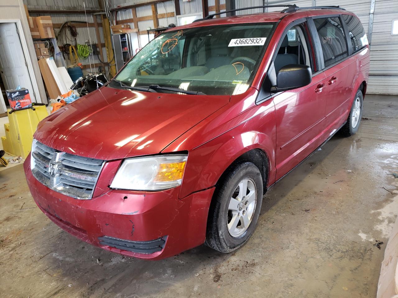Photo 2 from auction – 2010 DODGE GRAND CARA with VIN 2D4RN4DE7AR219912