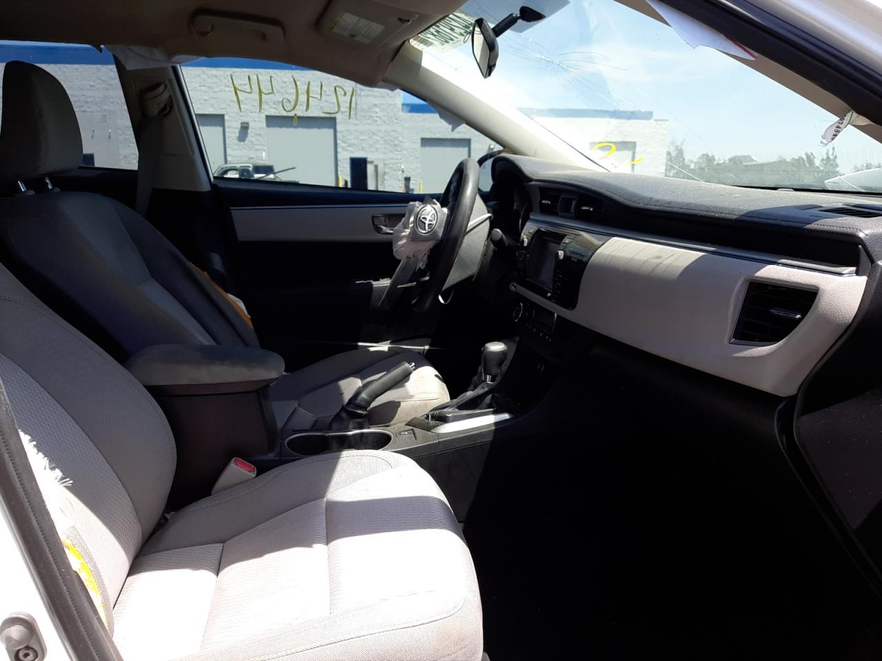 Photo 5 from auction – 2014 TOYOTA COROLLA L with VIN 5YFBURHE5EP076120