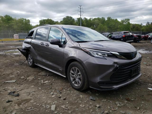 TOYOTA SIENNA LE 2021 with VIN 5TDKRKEC1MS033055 - Photo from auction