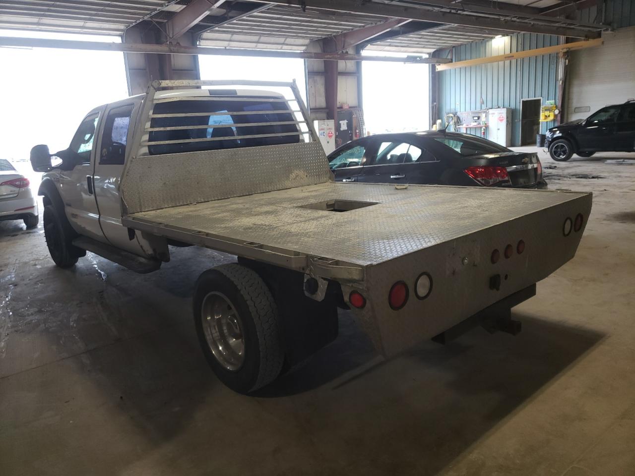Photo 3 from auction – 2005 FORD F450 SUPER with VIN 1FDXW46P65ED05940