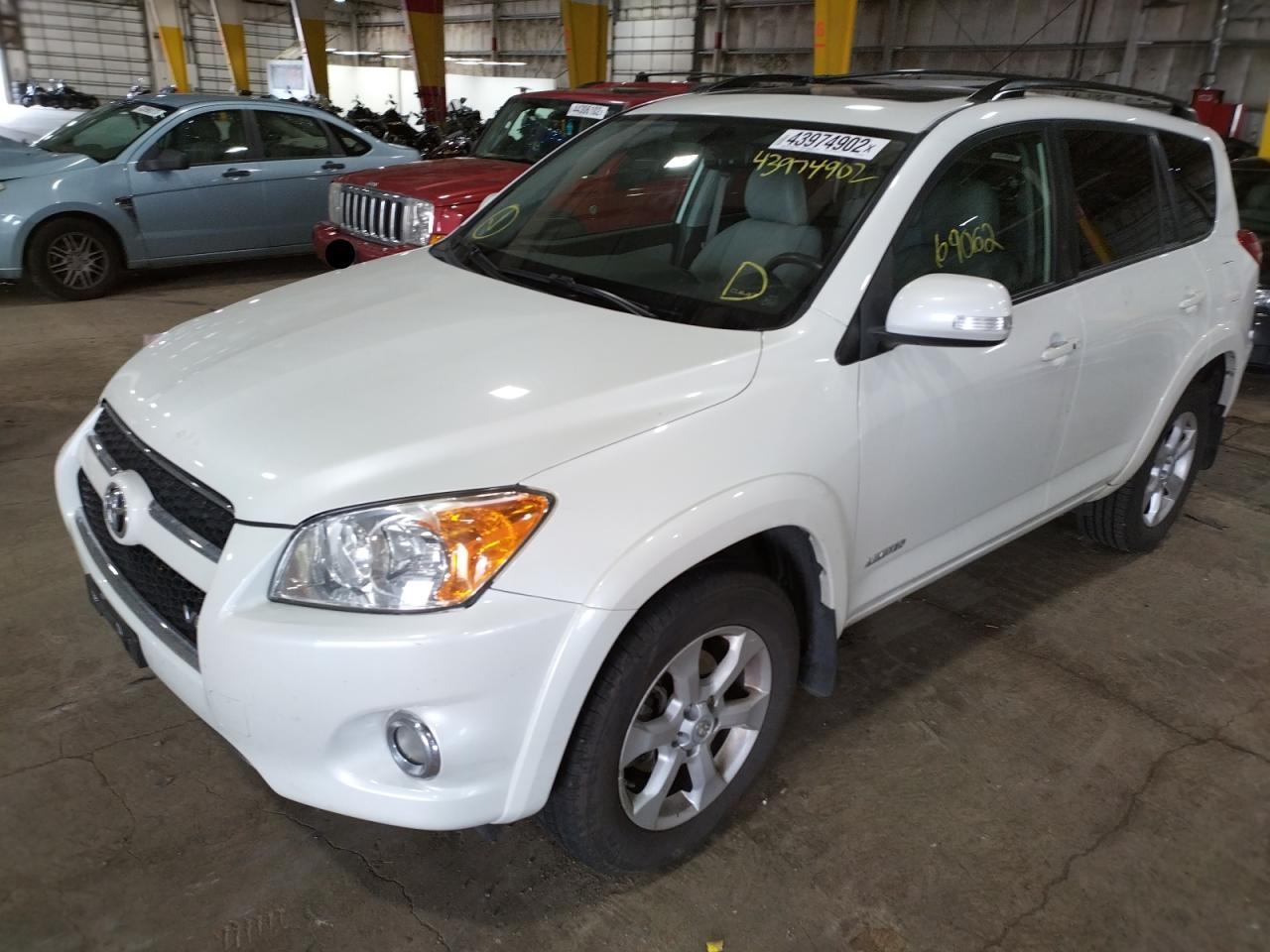 Photo 2 from auction – 2010 TOYOTA RAV4 LIMIT with VIN JTMDK4DV8A5093556