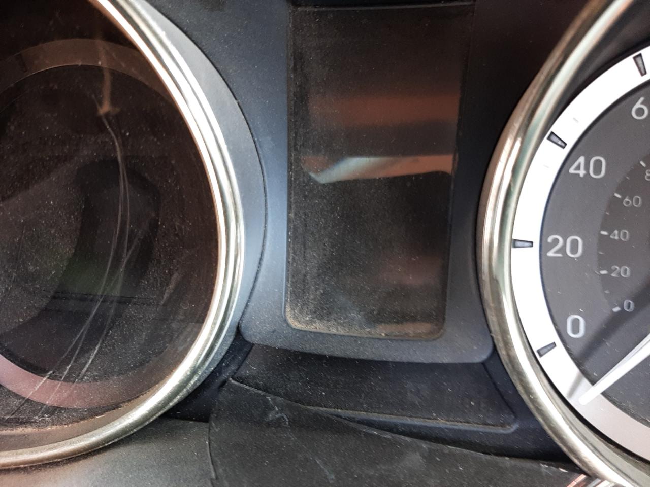 Photo 8 from auction – 2011 HYUNDAI SONATA HYB with VIN KMHEC4A45BA005175