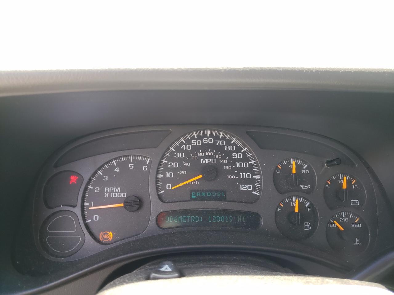 Photo 8 from auction – 2003 CHEVROLET SILVERADO with VIN 2GCEC19V831406036