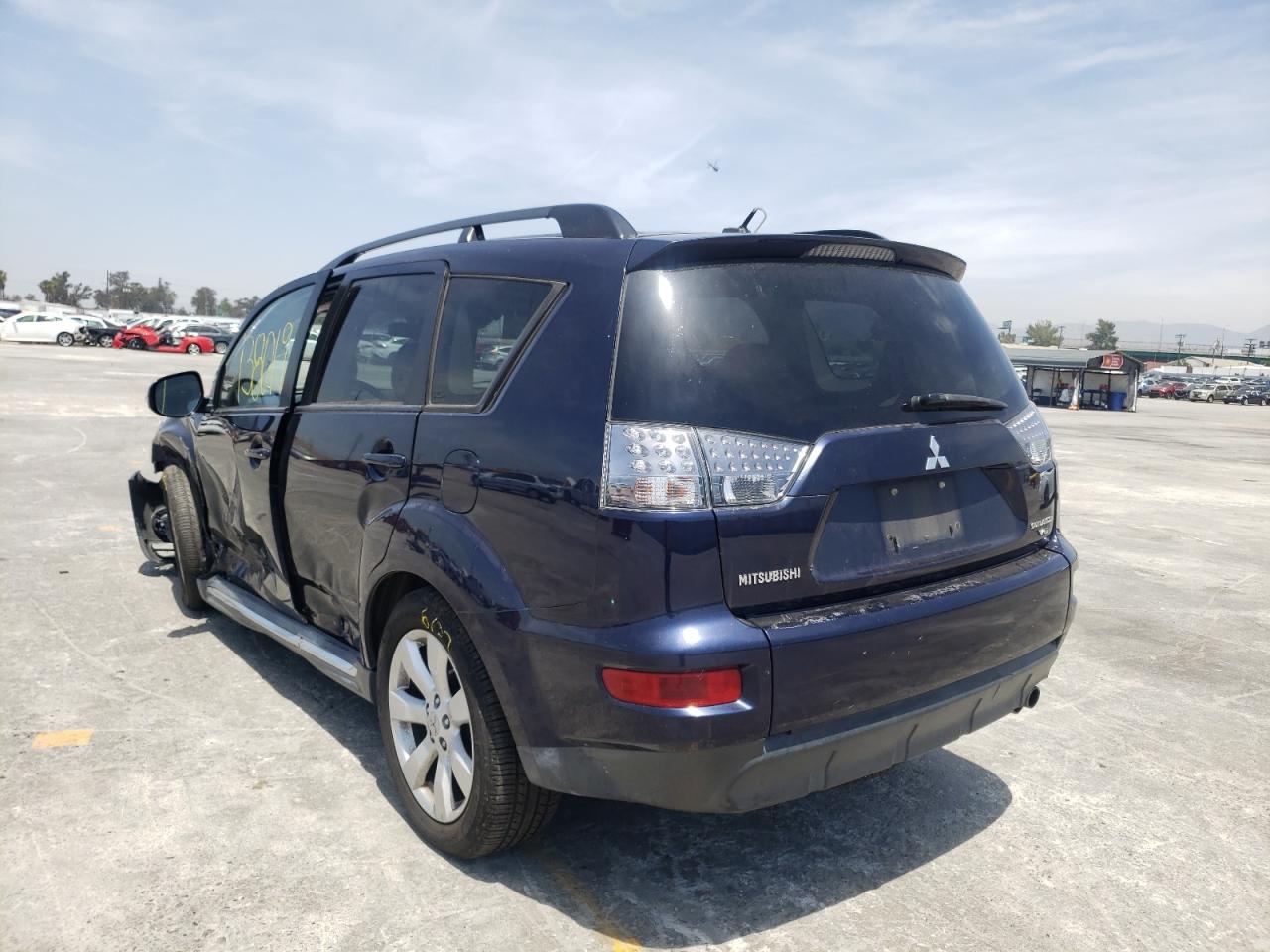 Photo 3 from auction – 2010 MITSUBISHI OUTLANDER with VIN JA4JS4AX3AZ011521
