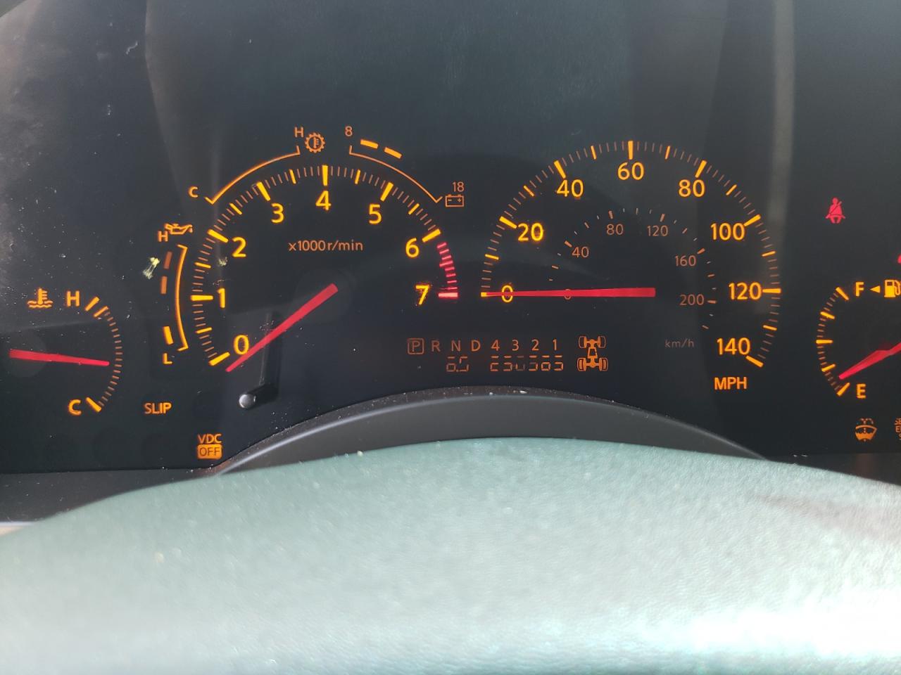 Photo 8 from auction – 2004 INFINITI QX56 with VIN 5N3AA08C94N802963