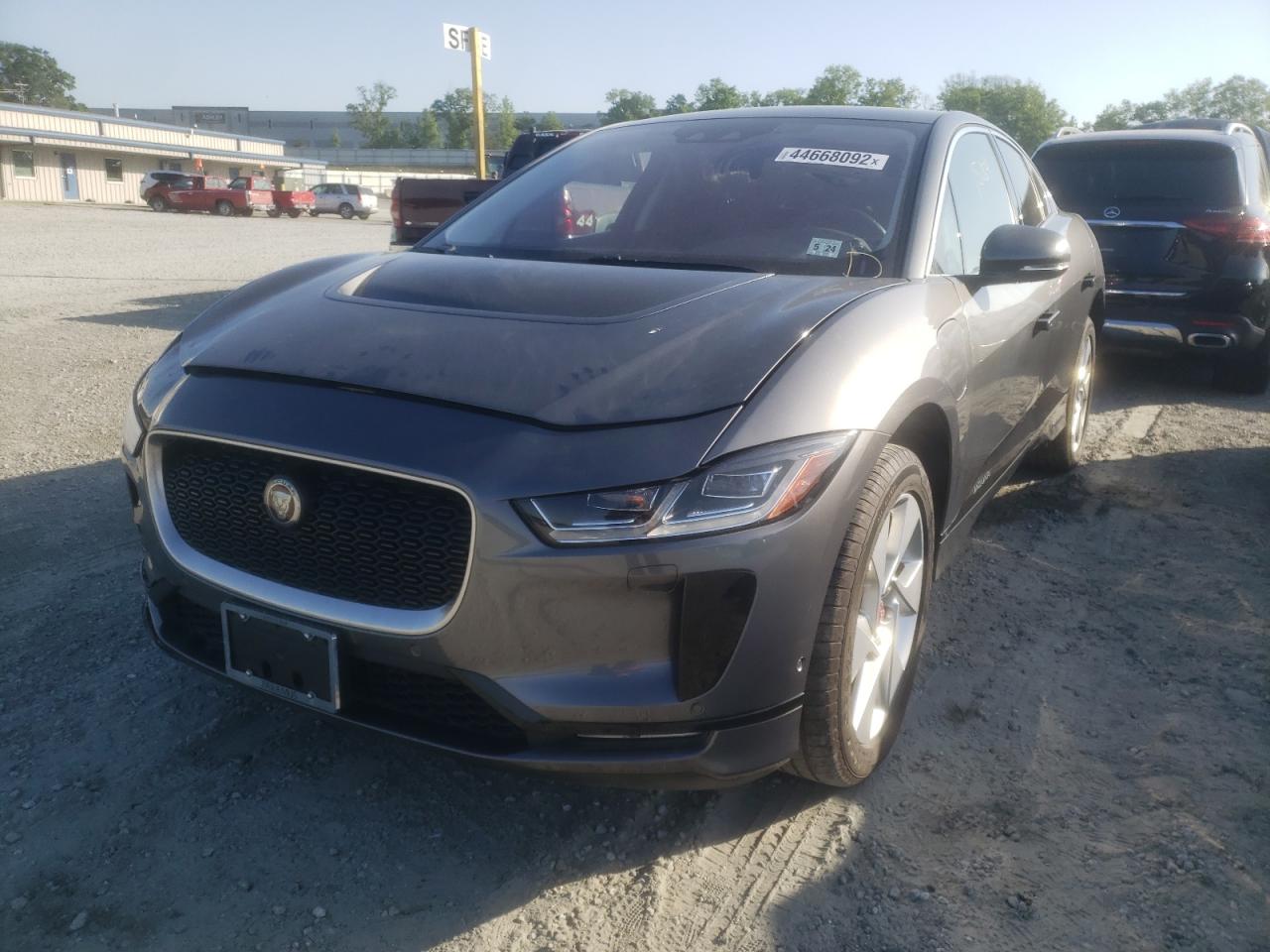 Photo 2 from auction – 2019 JAGUAR I-PACE S with VIN SADHB2S13K1F68682