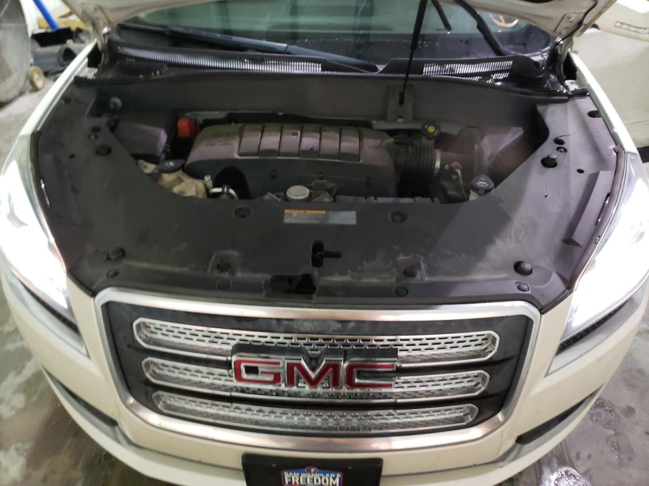 Photo 7 from auction – 2014 GMC ACADIA SLT with VIN 1GKKRRKD1EJ176757