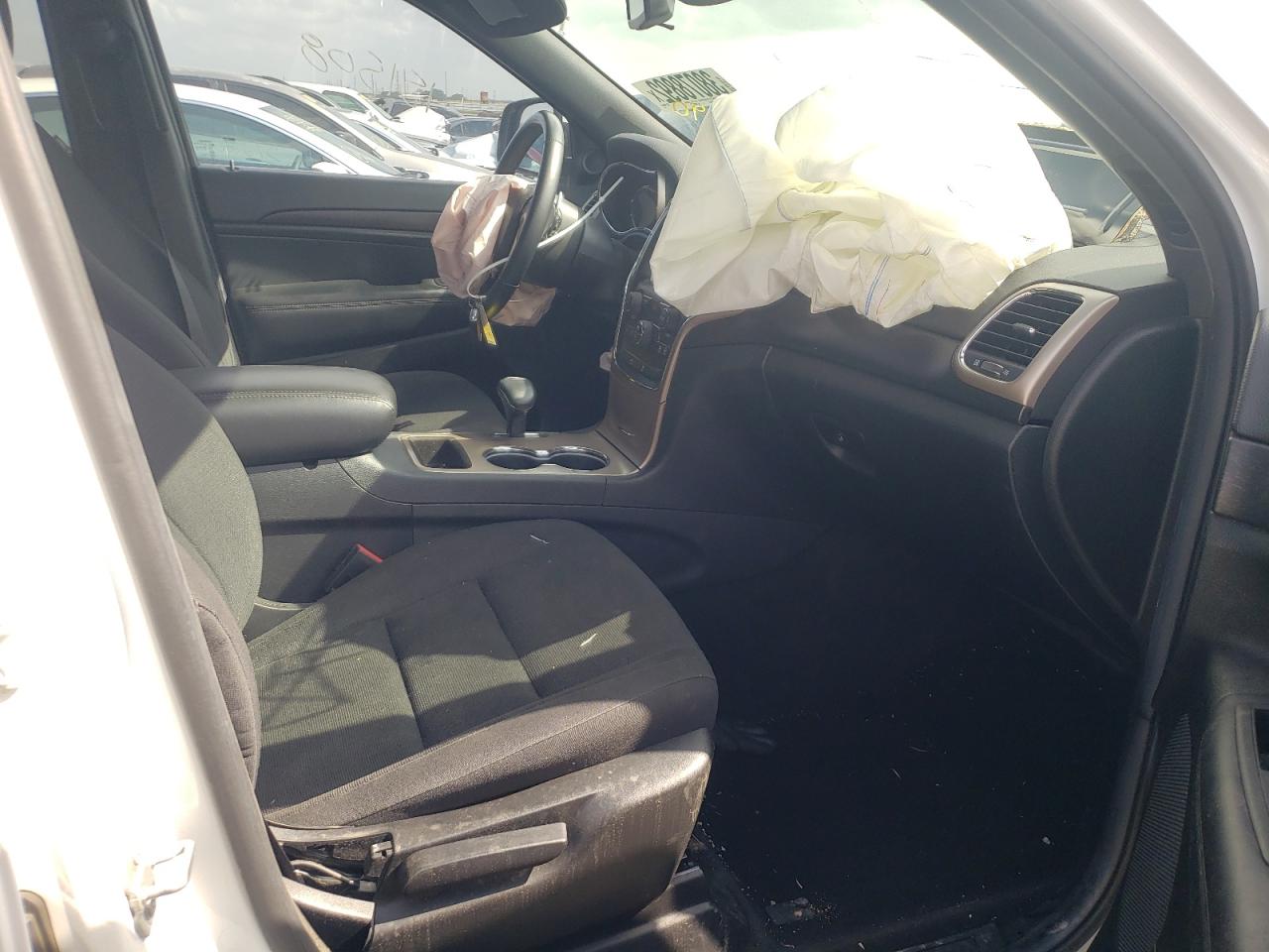 Photo 5 from auction – 2015 JEEP GRAND CHER with VIN 1C4RJEAG2FC680990