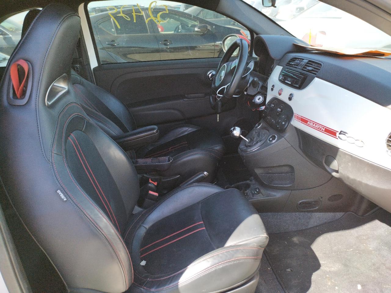 Photo 5 from auction – 2015 FIAT 500 ABARTH with VIN 3C3CFFJH8FT562117