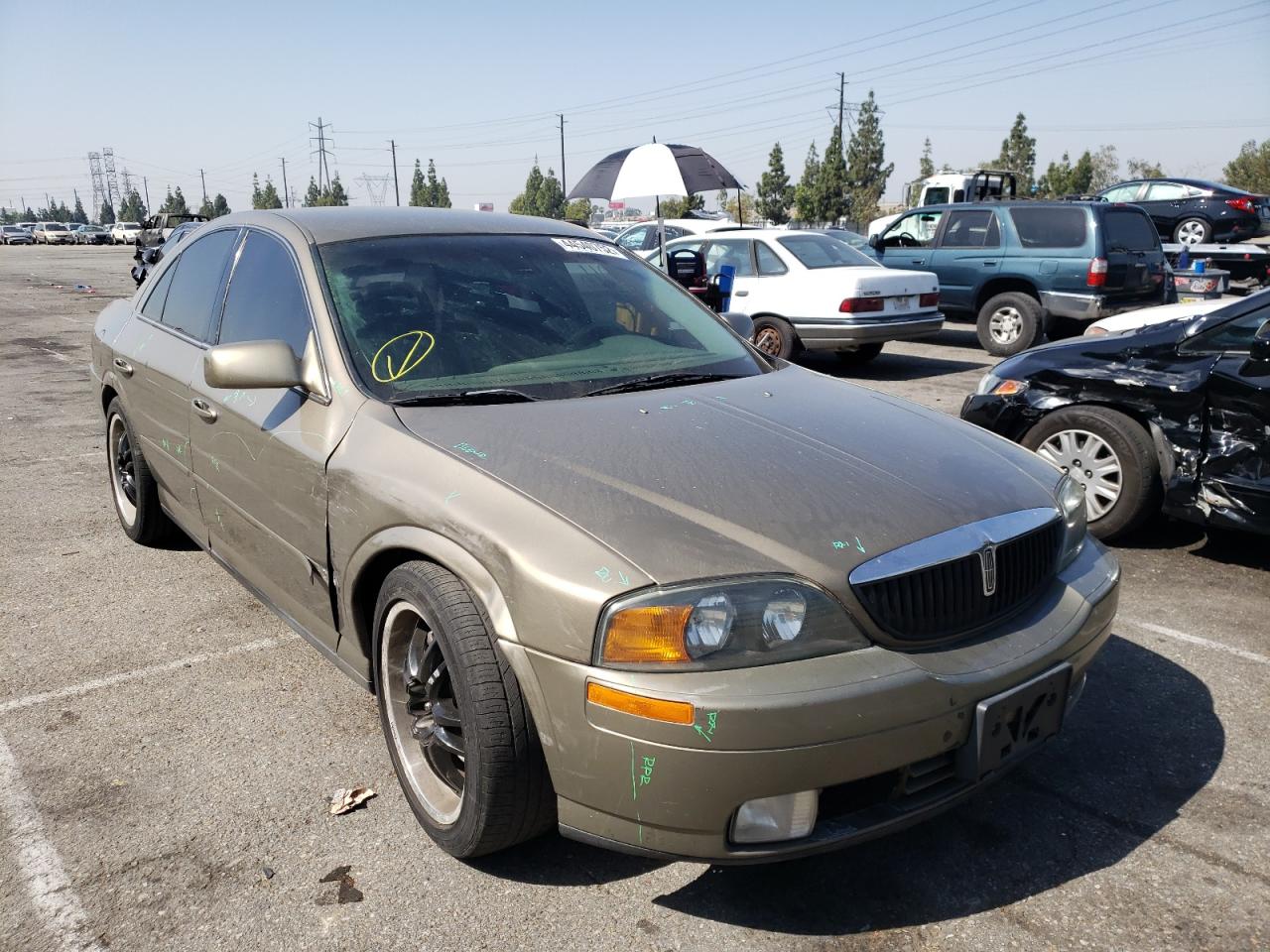 LINCOLN LS 2001 with VIN 1LNHM86S01Y675523 - Photo from auction