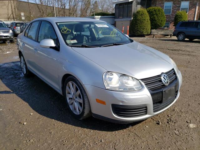 VOLKSWAGEN JETTA WOLF 2010 with VIN 3VWRA7AJ0AM045729 - Photo from auction