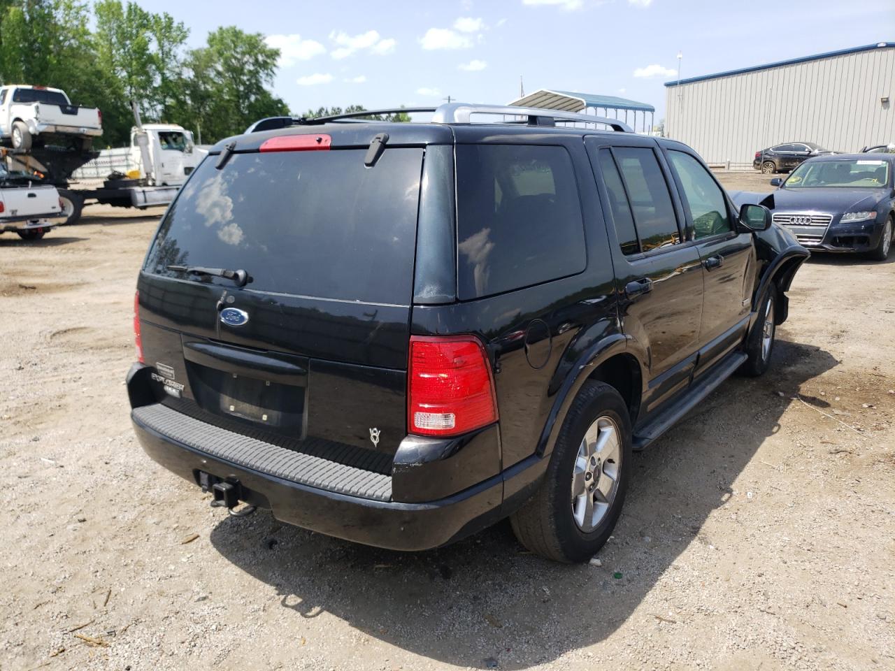 Photo 4 from auction – 2003 FORD EXPLORER L with VIN 1FMZU75W73ZB15143
